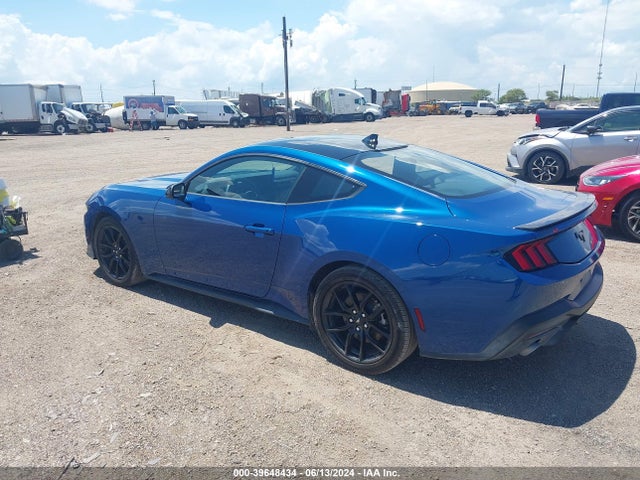 Ford Mustang Ecoboost Fastback 2024 1FA6P8THXR5106290 Image 3