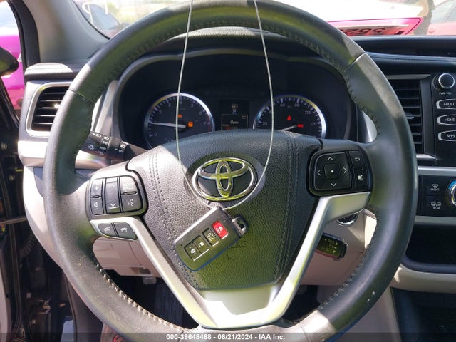 Toyota Highlander Xle V6 2015 5TDKKRFH5FS118121 Image 11