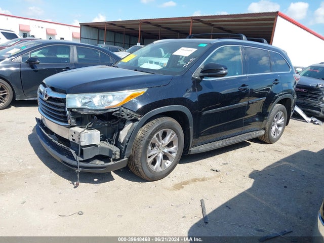 Toyota Highlander Xle V6 2015 5TDKKRFH5FS118121 Image 2