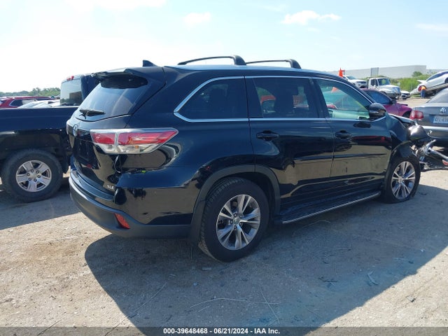 Toyota Highlander Xle V6 2015 5TDKKRFH5FS118121 Image 4