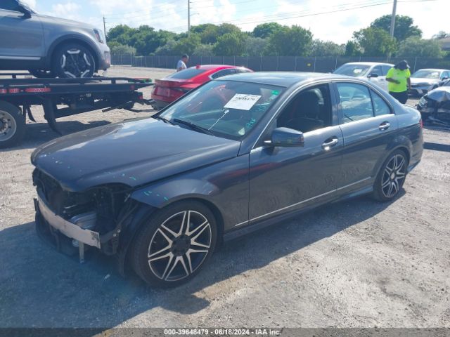 WDDGF4HB8ER310609 Mercedes-Benz C 250 Luxury/sport