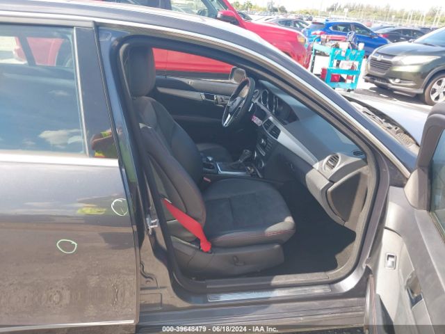 WDDGF4HB8ER310609 Mercedes-Benz C 250 Luxury/sport