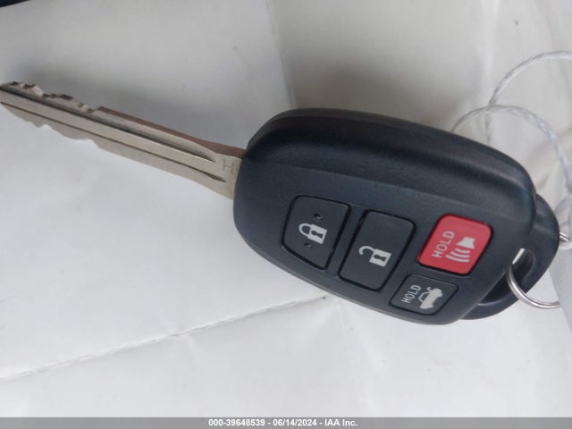 Toyota COROLLA LE 2017 2T1BURHE6HC901098 Image 11