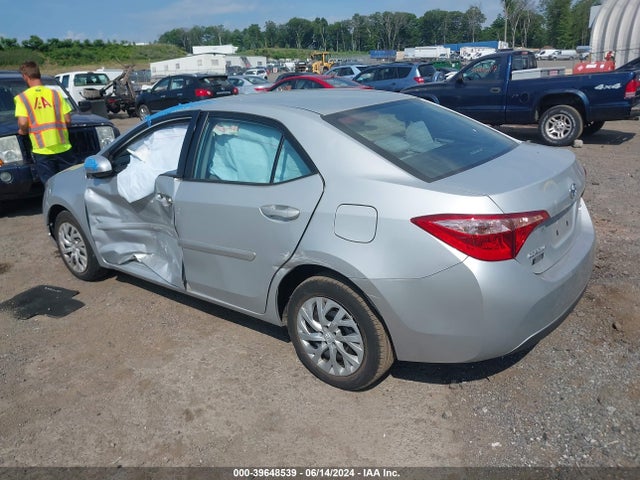 Toyota COROLLA LE 2017 2T1BURHE6HC901098 Image 3