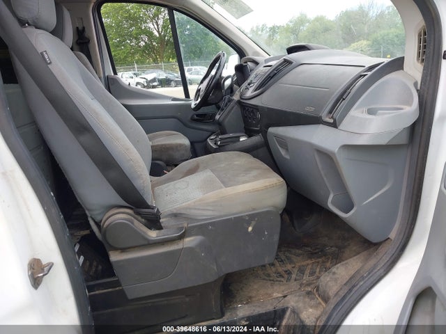 Ford Transit-250 2017 1FTYR1ZG2HKA30132 Image 5