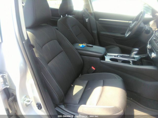 1N4BL4DV8LC147706 Nissan Altima Sv Fwd
