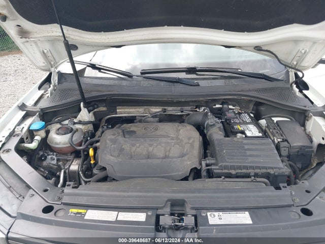 3VV2B7AX2JM023738 Volkswagen Tiguan 2.0t Se/2.0t Sel
