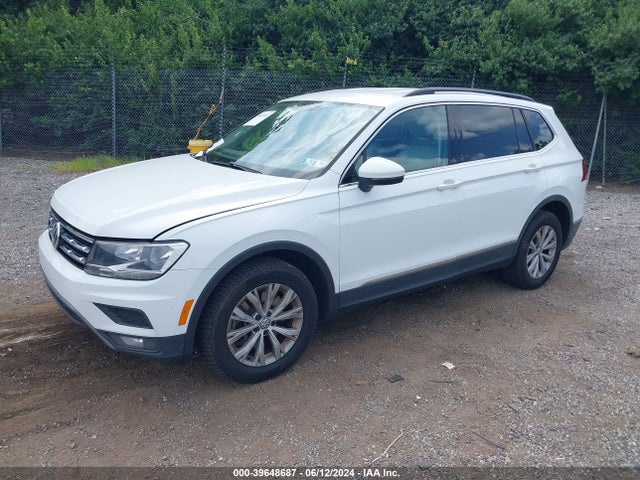3VV2B7AX2JM023738 Volkswagen Tiguan 2.0t Se/2.0t Sel