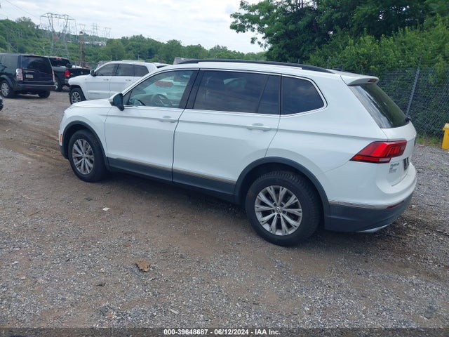 3VV2B7AX2JM023738 Volkswagen Tiguan 2.0t Se/2.0t Sel