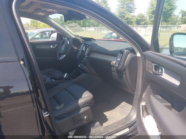 YV4L12UL9R2319129 Volvo Xc40 B5 Plus Dark Theme