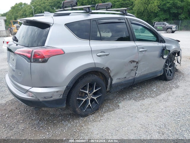Toyota RAV4 SE 2017 2T3JFREV9HW581999 Image 4