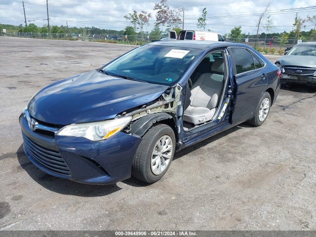 Toyota CAMRY LE 2016 4T4BF1FK7GR550788 Image 2