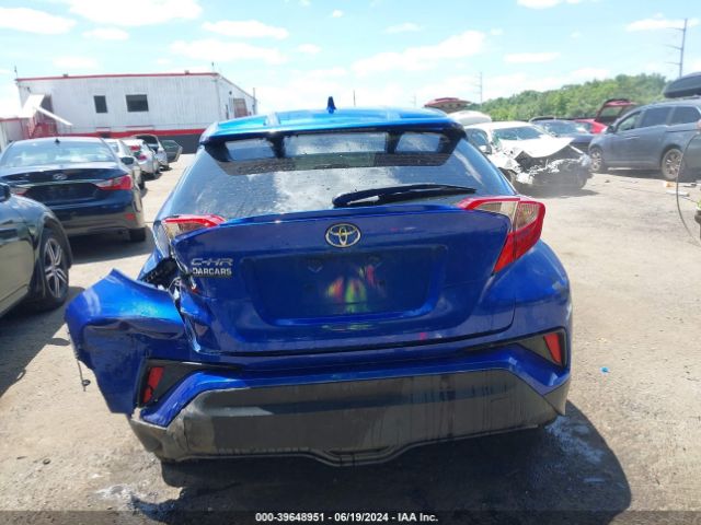 JTNKHMBX4L1091125 Toyota C-HR LE