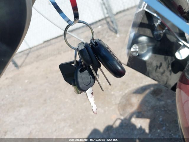 2017 INDIAN MOTORCYCLE CO. CHIEF 56KCCCAAXH3356361 Photo 10