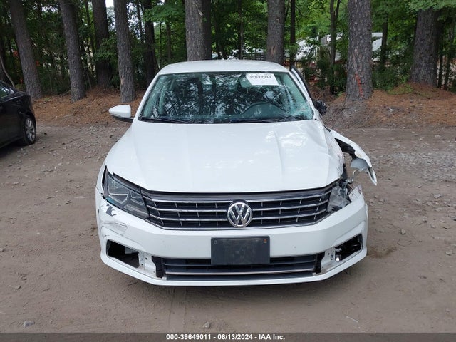 1VWAT7A30GC053011 Volkswagen Passat 1.8t S