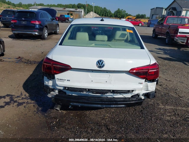 1VWBA7A32JC027270 Volkswagen Passat 2.0t Se