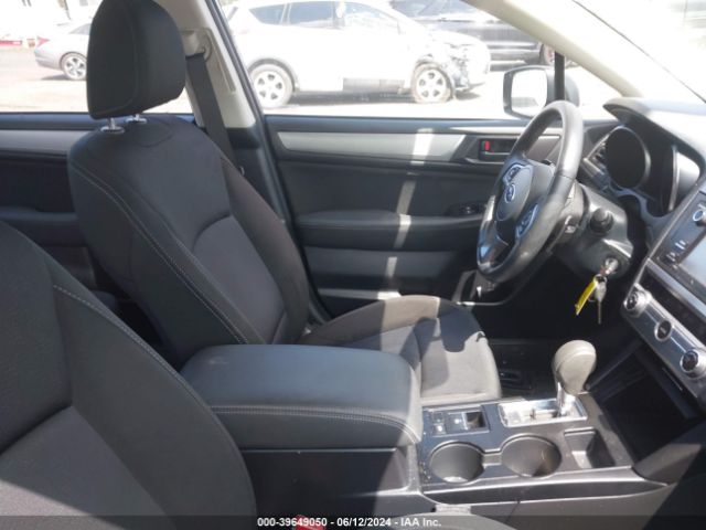 4S3BNAB63H3068840 Subaru Legacy 2.5i