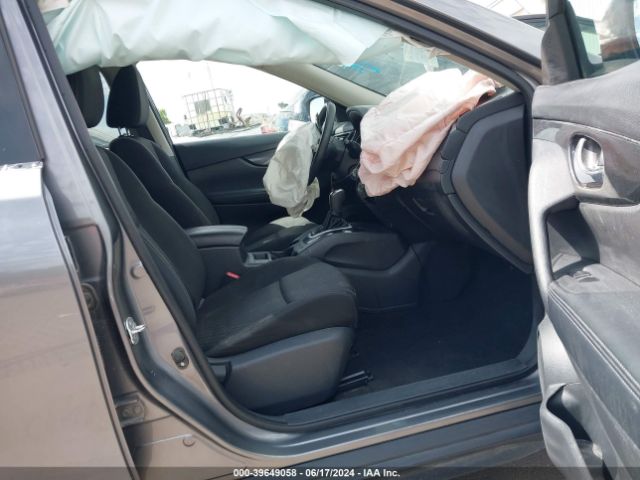 KNMAT2MV3HP568050 Nissan ROGUE S