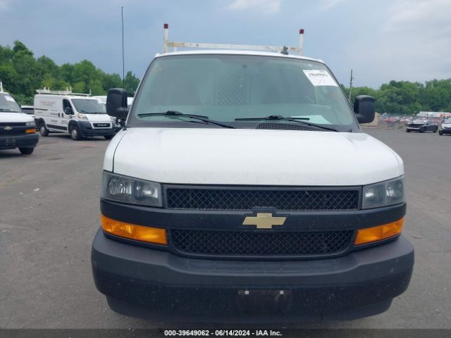 1GCWGAFP9J1318971 Chevrolet Express 2500 Work Van