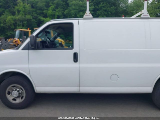 1GCWGAFP9J1318971 Chevrolet Express 2500 Work Van
