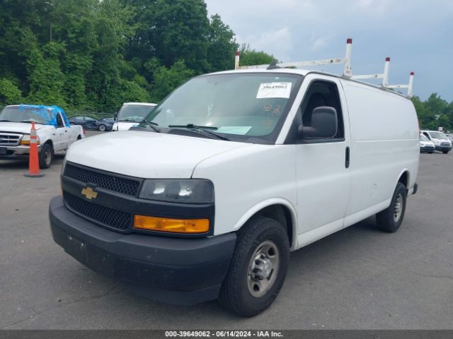 1GCWGAFP9J1318971 Chevrolet Express 2500 Work Van