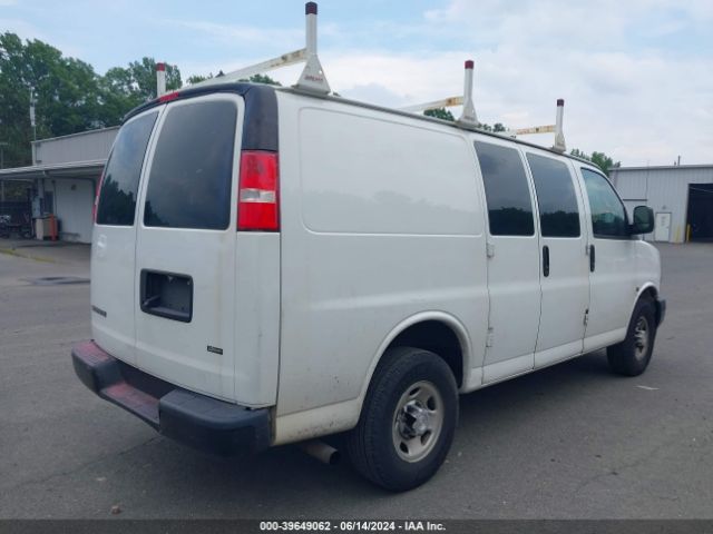 1GCWGAFP9J1318971 Chevrolet Express 2500 Work Van