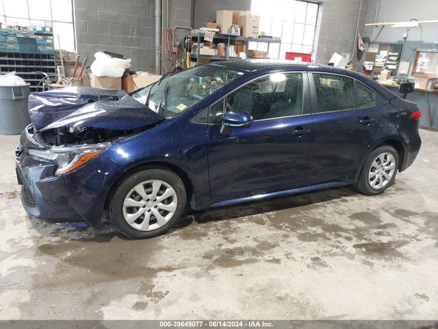 Toyota COROLLA LE 2020 JTDEPRAEXLJ074475 Image 2