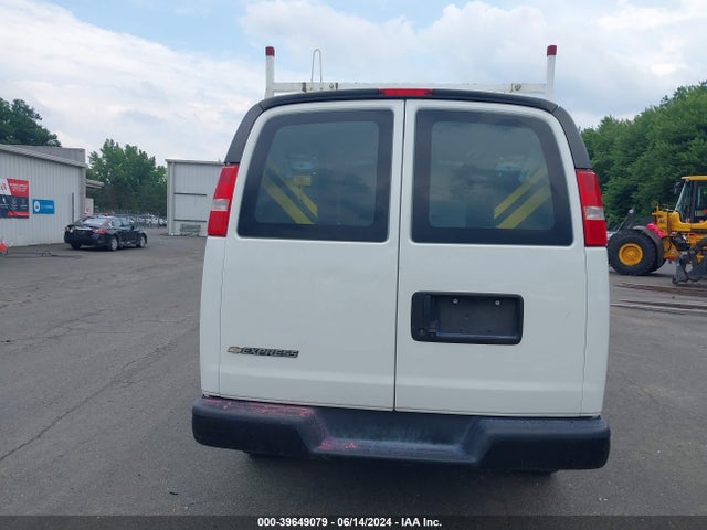 Chevrolet Express 2500 Work Van 2019 1GCWGAFP2K1253625 Image 17