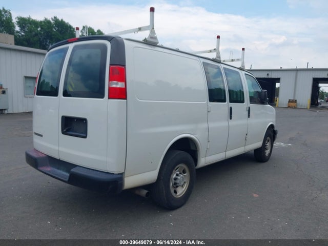 Chevrolet Express 2500 Work Van 2019 1GCWGAFP2K1253625 Image 4