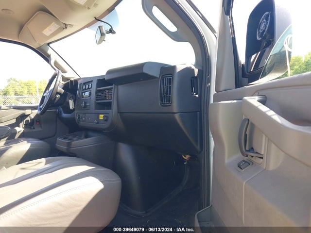 Chevrolet Express 2500 Work Van 2019 1GCWGAFP2K1253625 Image 5