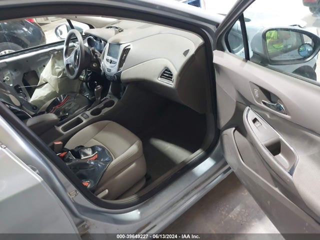 Chevrolet Cruze Ls Auto 2017 1G1BC5SM1H7201382 Image 5