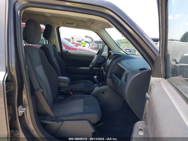 1C4NJPBB1FD350667 Jeep Patriot Sport