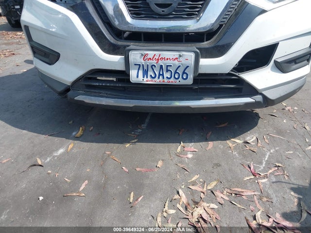 Nissan ROGUE S 2017 KNMAT2MT1HP547809 Image 13