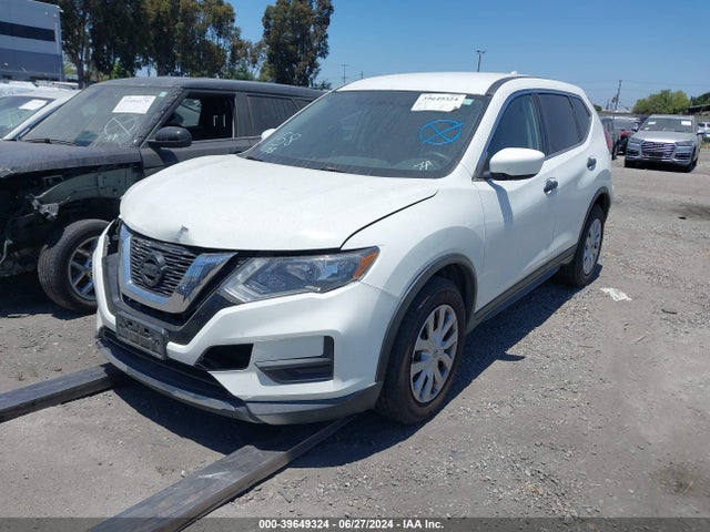 Nissan ROGUE S 2017 KNMAT2MT1HP547809 Image 2
