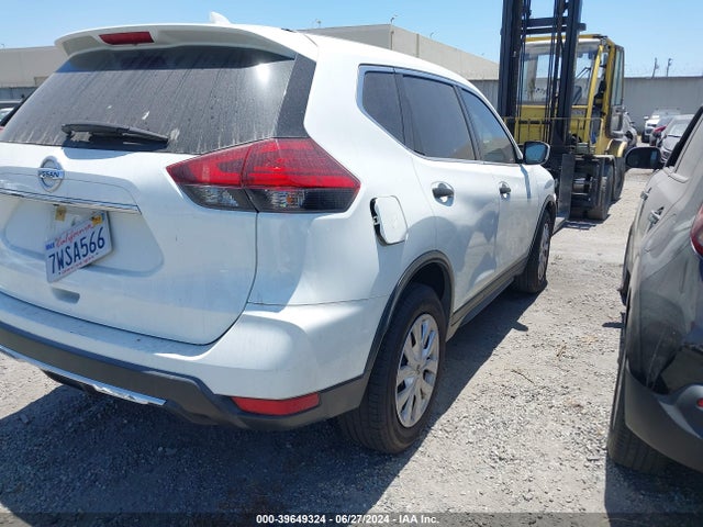 Nissan ROGUE S 2017 KNMAT2MT1HP547809 Image 4
