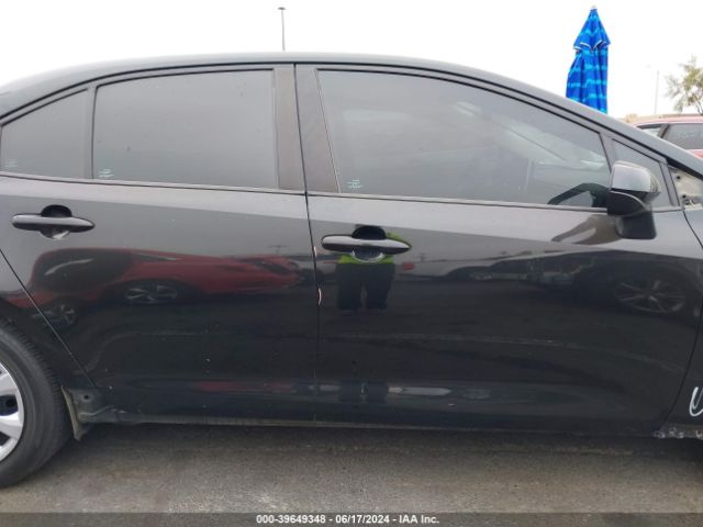 5YFEPMAE4MP263445 Toyota COROLLA LE
