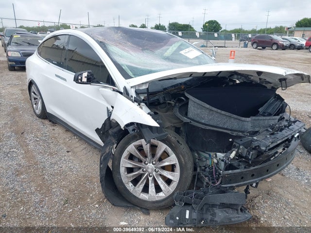 2017 TESLA MODEL X 5YJXCBE21HF037843 Photo 0