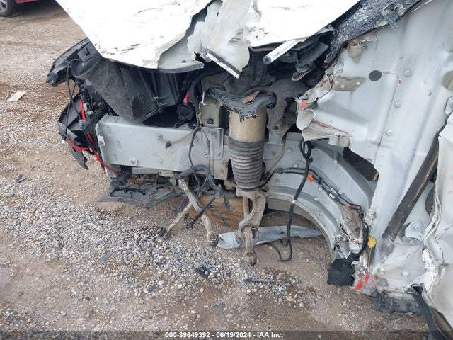 2017 TESLA MODEL X 5YJXCBE21HF037843 Photo 5