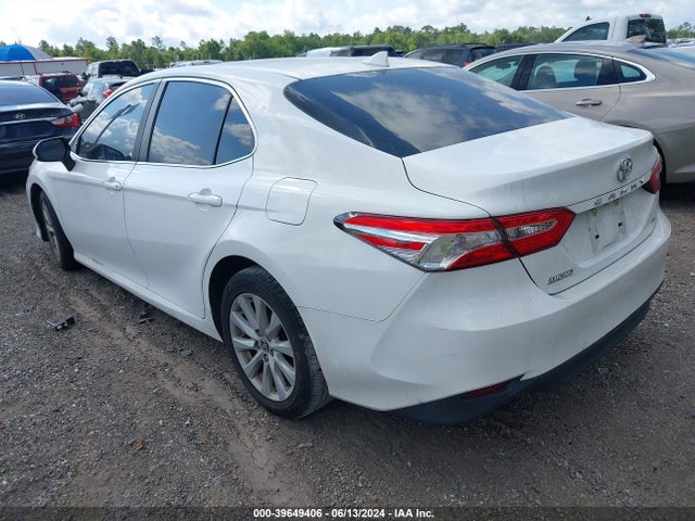 Toyota CAMRY LE 2020 4T1C11AK8LU369018 Image 3
