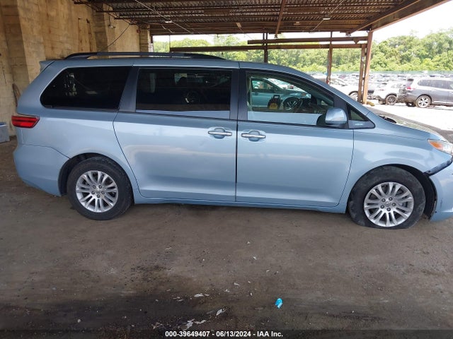 Toyota Sienna Xle 8 Passenger 2015 5TDYK3DC2FS649162 Image 13