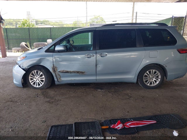 Toyota Sienna Xle 8 Passenger 2015 5TDYK3DC2FS649162 Image 14