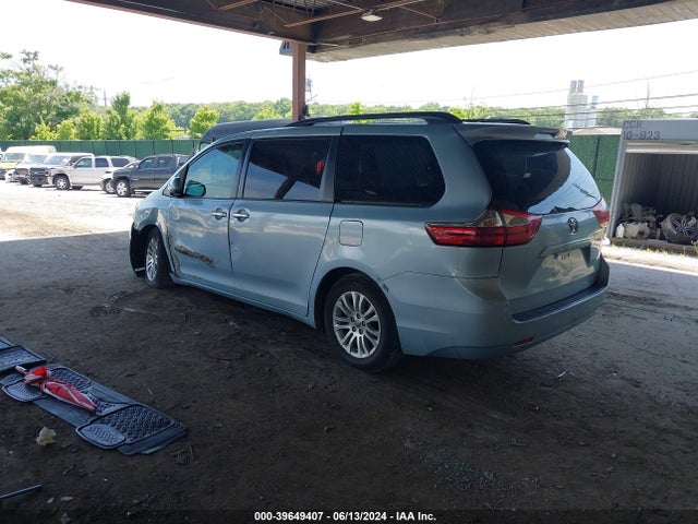 Toyota Sienna Xle 8 Passenger 2015 5TDYK3DC2FS649162 Image 3