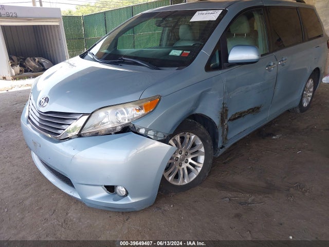 Toyota Sienna Xle 8 Passenger 2015 5TDYK3DC2FS649162 Image 6