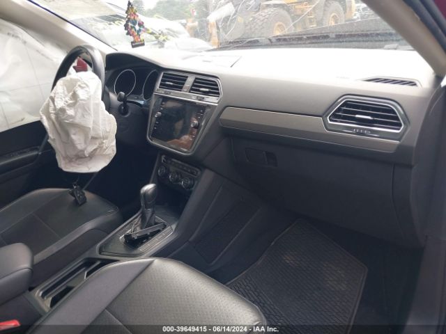3VV3B7AX4JM023566 Volkswagen Tiguan 2.0t Se/2.0t Sel