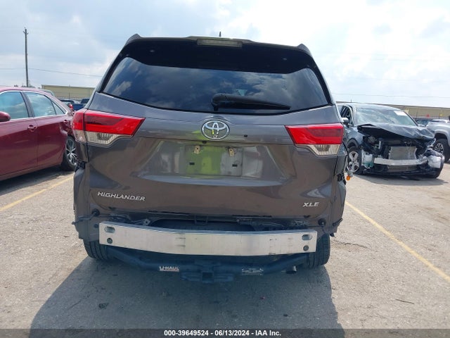 Toyota Highlander Xle 2018 5TDKZRFH9JS538016 Image 6