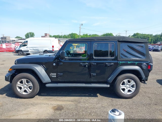 1C4HJXDG6JW273233 Jeep Wrangler Unlimited Sport S 4x4