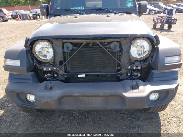 1C4HJXDG6JW273233 Jeep Wrangler Unlimited Sport S 4x4