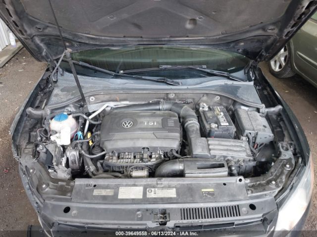 1VWBT7A35FC007483 Volkswagen Passat 1.8t Se