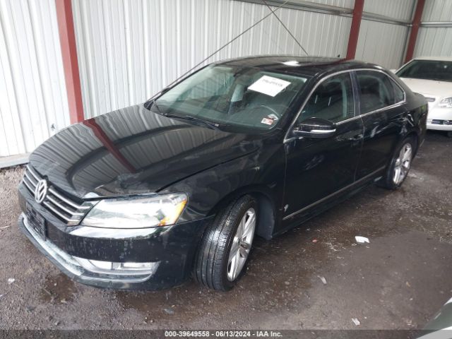 1VWBT7A35FC007483 Volkswagen Passat 1.8t Se