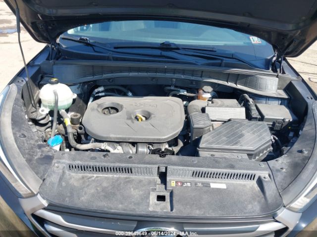 KM8J2CA49JU766493 Hyundai TUCSON SE